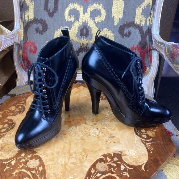 Burberry Whitman Lace Up Ankle Boots - Picture 7 of 16